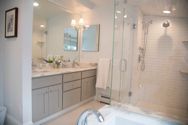 3 Chester Rd 3, Belmont, MA 02478