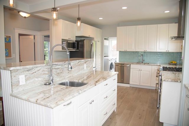 3 Chester Rd 3, Belmont, MA 02478