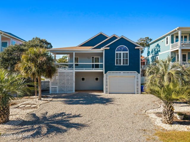 107 SE 71st Street, Oak Island, NC 28465