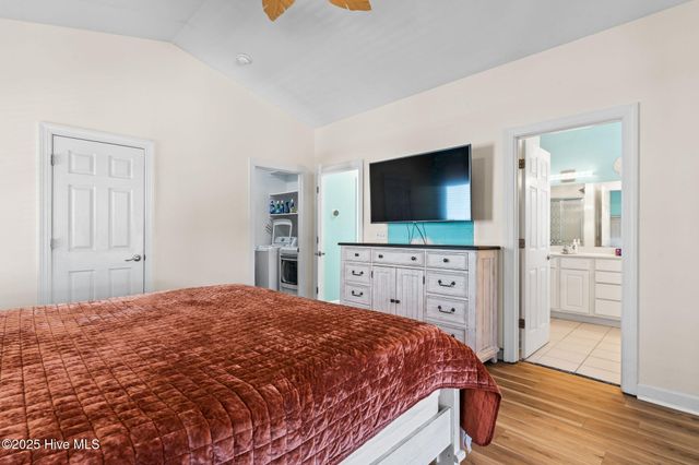 107 SE 71st Street, Oak Island, NC 28465