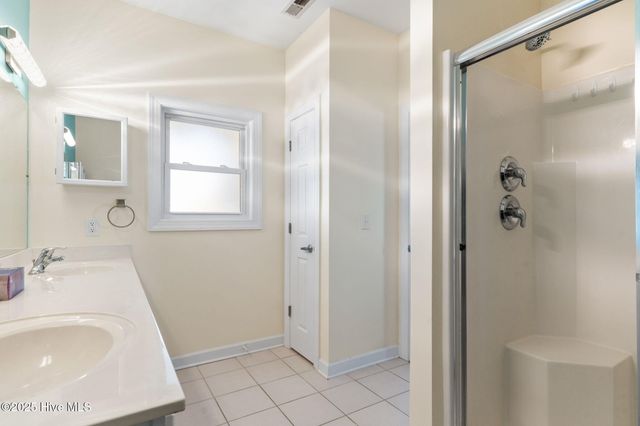 107 SE 71st Street, Oak Island, NC 28465