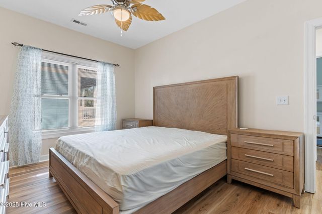 107 SE 71st Street, Oak Island, NC 28465