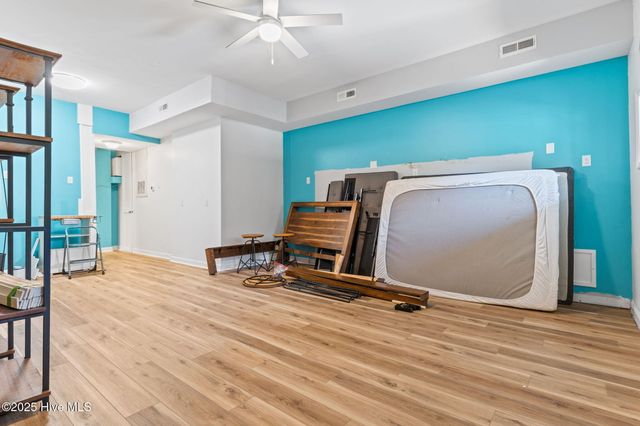 107 SE 71st Street, Oak Island, NC 28465