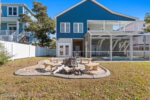107 SE 71st Street, Oak Island, NC 28465
