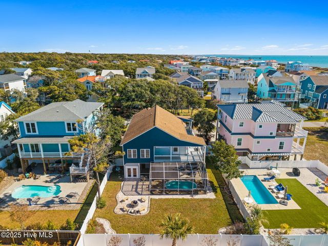 107 SE 71st Street, Oak Island, NC 28465