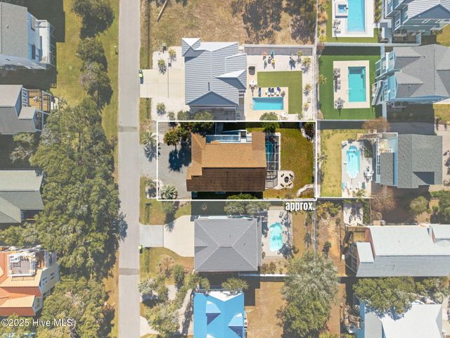 107 SE 71st Street, Oak Island, NC 28465