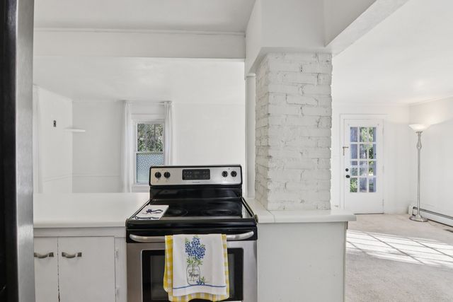 390 N Garfield Boulevard, Grayslake, IL 60030