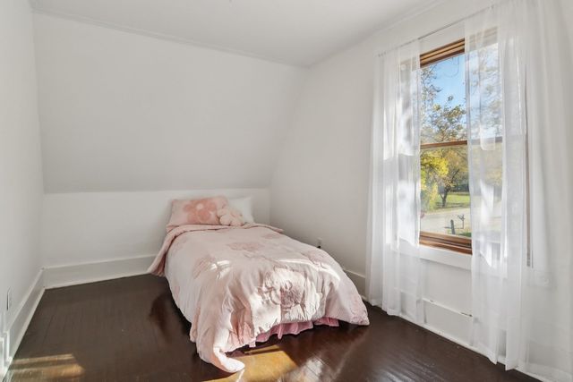 390 N Garfield Boulevard, Grayslake, IL 60030