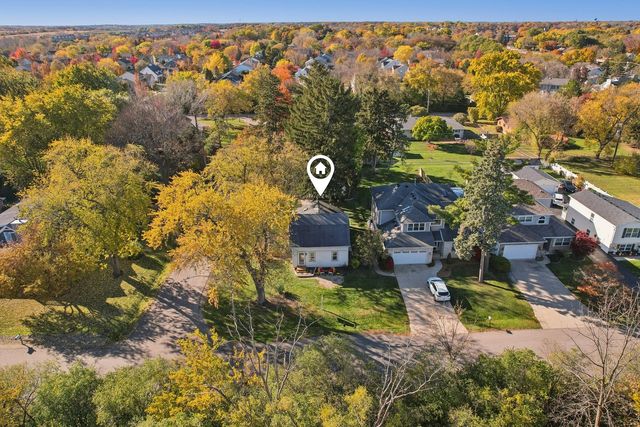 390 N Garfield Boulevard, Grayslake, IL 60030