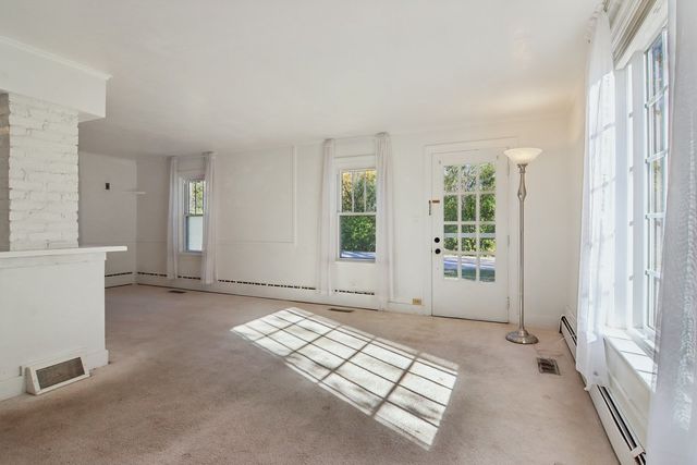 390 N Garfield Boulevard, Grayslake, IL 60030