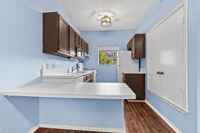 3206 King ST 204, Austin, TX 78705
