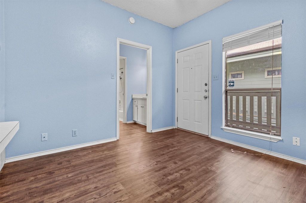 3206 King ST 204, Austin, TX 78705