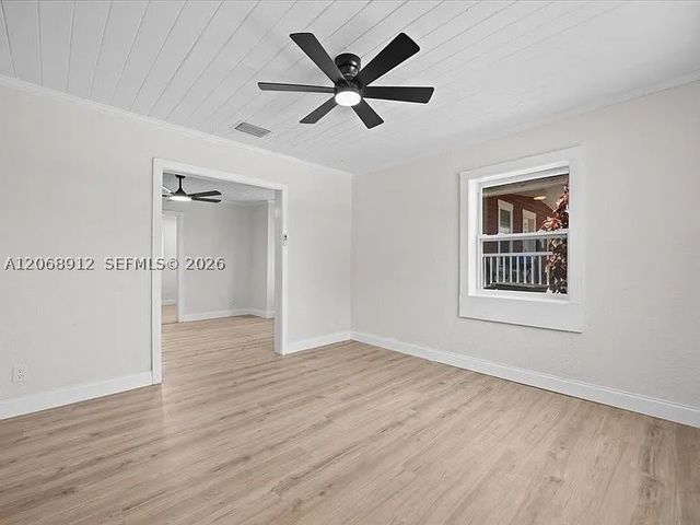 1031 22nd St, West Palm Beach, FL 33407
