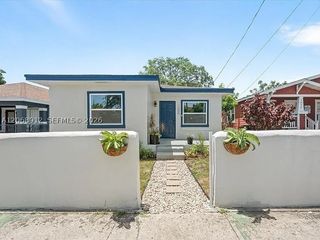 1031 22nd St, West Palm Beach, FL 33407