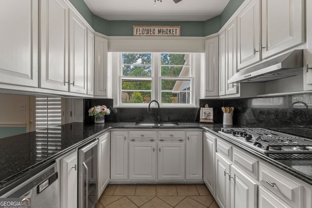 603 Piney Woods Drive, Lagrange, GA 30240