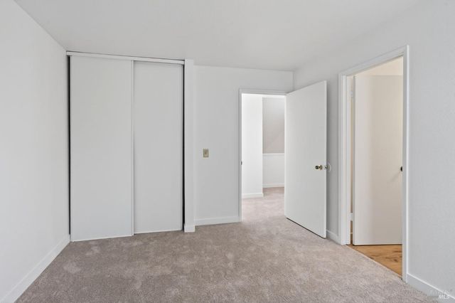 230 Courtyards E, Windsor, CA 95492