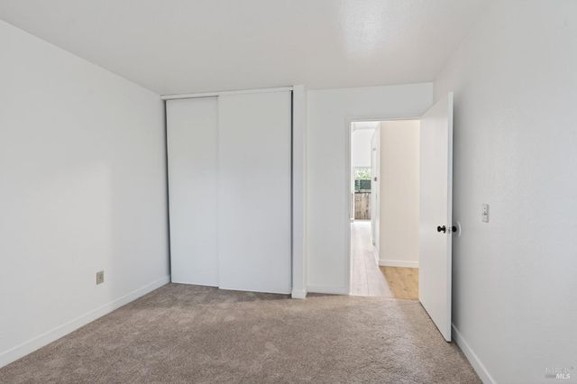 230 Courtyards E, Windsor, CA 95492