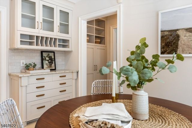 2 Hemlock Ct, Maplewood Twp., NJ 07040