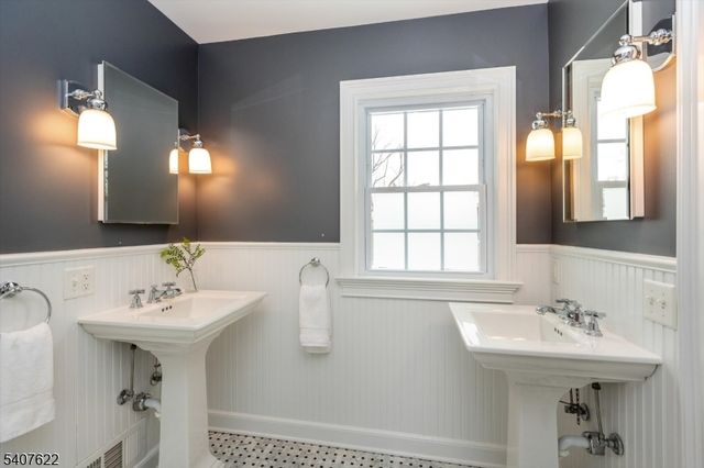 2 Hemlock Ct, Maplewood Twp., NJ 07040