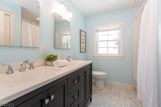 2 Hemlock Ct, Maplewood Twp., NJ 07040