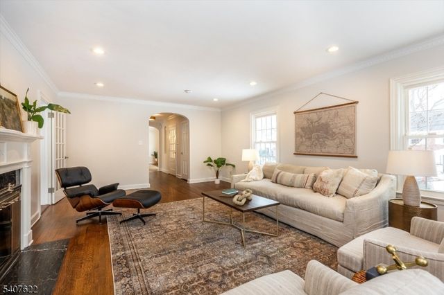 2 Hemlock Ct, Maplewood Twp., NJ 07040