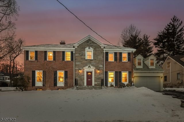 2 Hemlock Ct, Maplewood Twp., NJ 07040