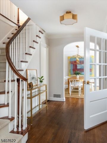 2 Hemlock Ct, Maplewood Twp., NJ 07040