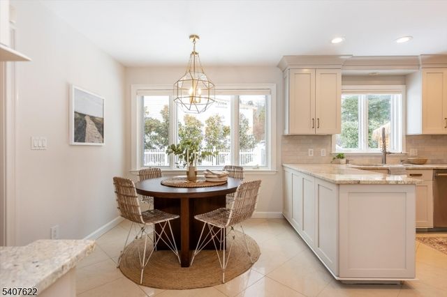 2 Hemlock Ct, Maplewood Twp., NJ 07040