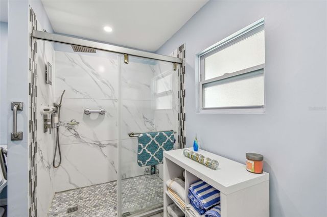 12651 SEMINOLE BOULEVARD 2C, Largo, FL 33778