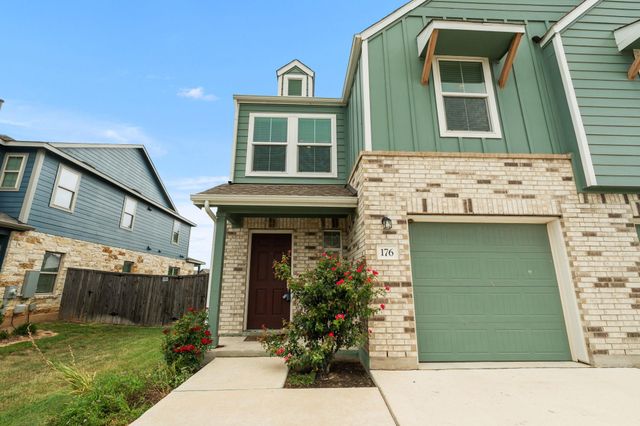 176 Andross LN, Bastrop, TX 78602