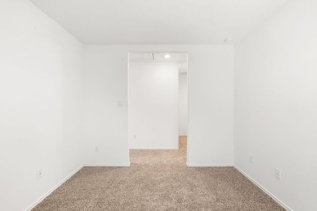 176 Andross LN, Bastrop, TX 78602