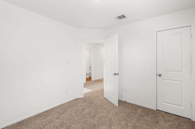 176 Andross LN, Bastrop, TX 78602