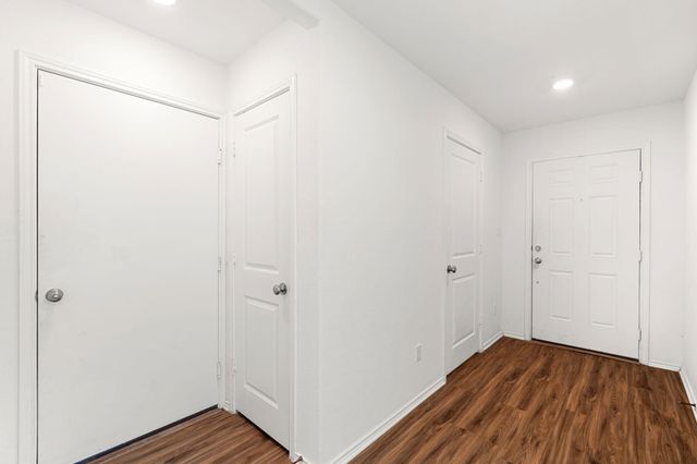 176 Andross LN, Bastrop, TX 78602