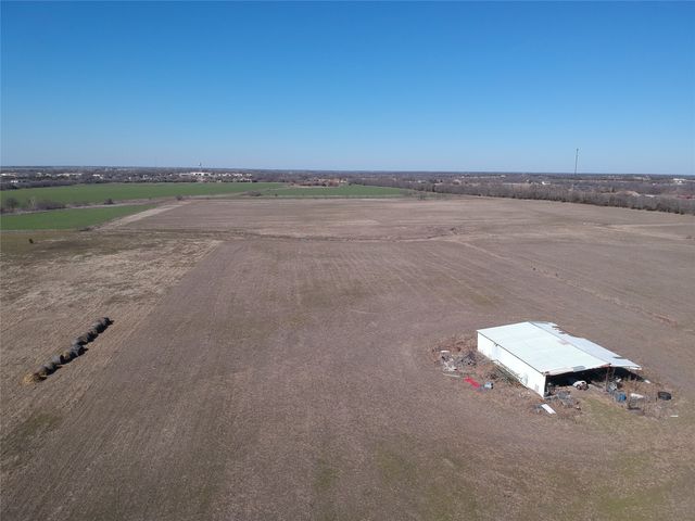 5646 N US HIGHWAY 69 56 Ac, Celeste, TX 75423