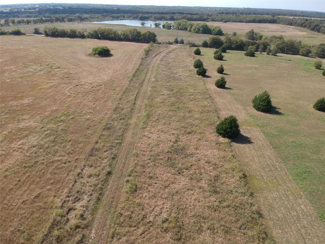 5646 N US HIGHWAY 69 56 Ac, Celeste, TX 75423