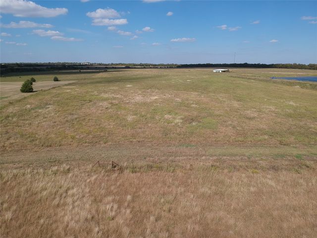 5646 N US HIGHWAY 69 56 Ac, Celeste, TX 75423