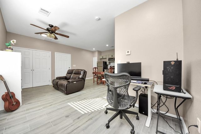 6543 Crestford Lane, Pasadena, TX 77505