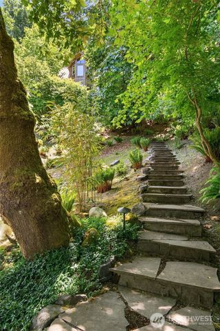 12825 SW Ober Beach Road, Vashon, WA 98070