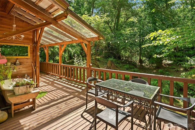 12825 SW Ober Beach Road, Vashon, WA 98070