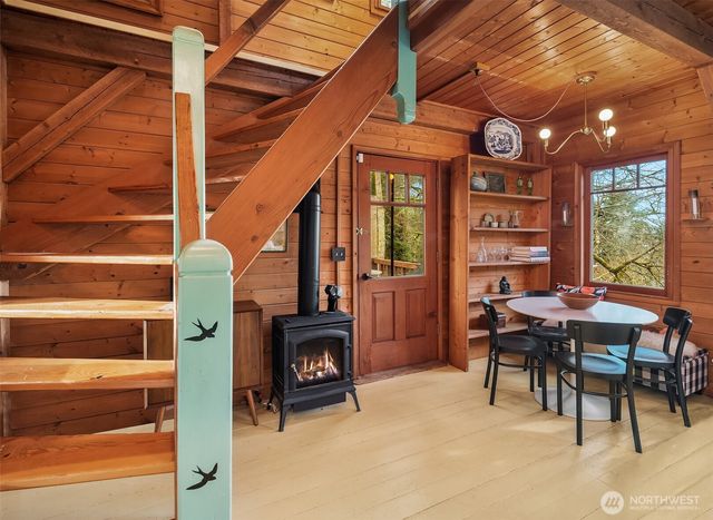 12825 SW Ober Beach Road, Vashon, WA 98070