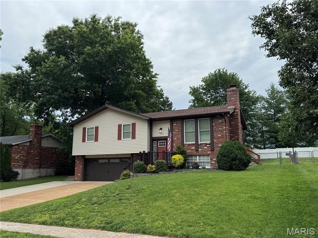 1564 Park Ridge Lane, Arnold, MO 63010