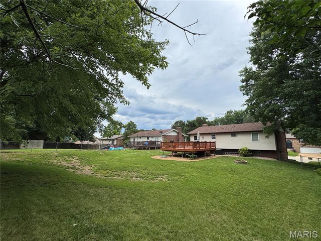 1564 Park Ridge Lane, Arnold, MO 63010