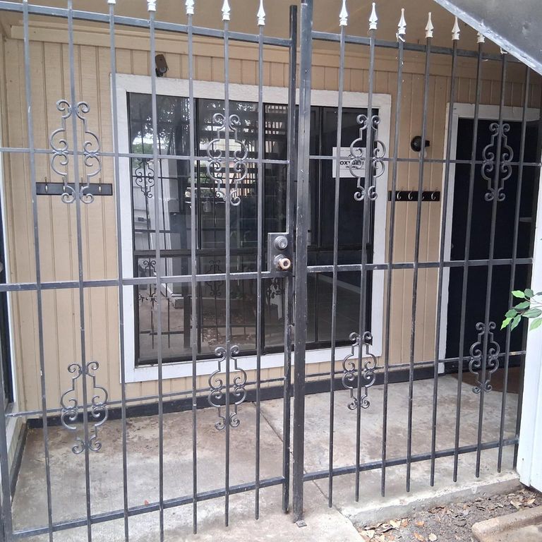 10100 S Gessner Road 703, Houston, TX 77071