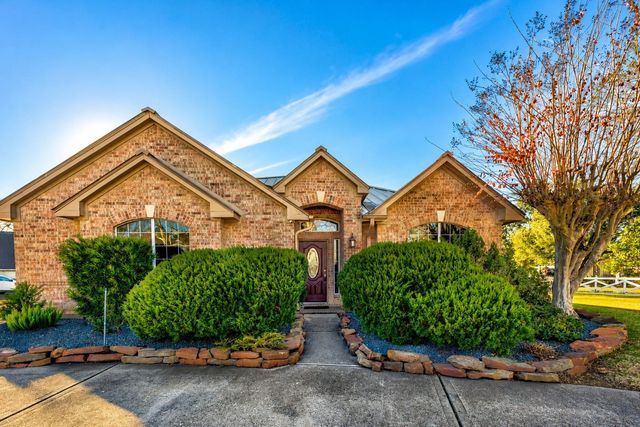 2742 Westchester Circle, Pearland, TX 77584