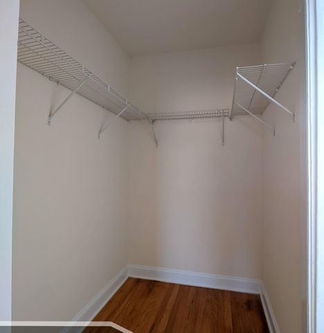 2651 N Spaulding Avenue 2W, Chicago, IL 60647