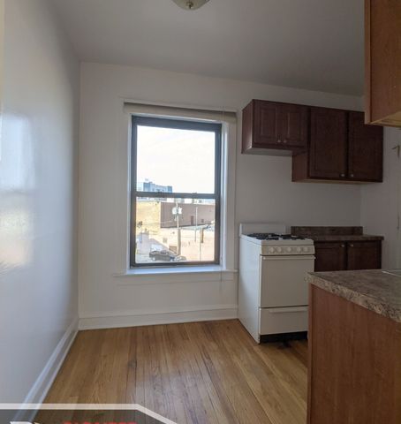 2651 N Spaulding Avenue 2W, Chicago, IL 60647