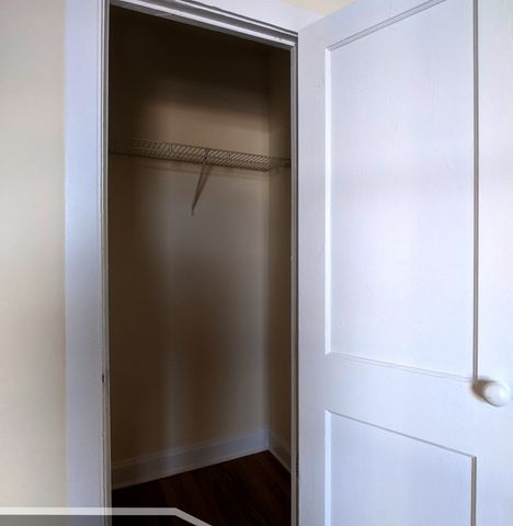 2651 N Spaulding Avenue 2W, Chicago, IL 60647