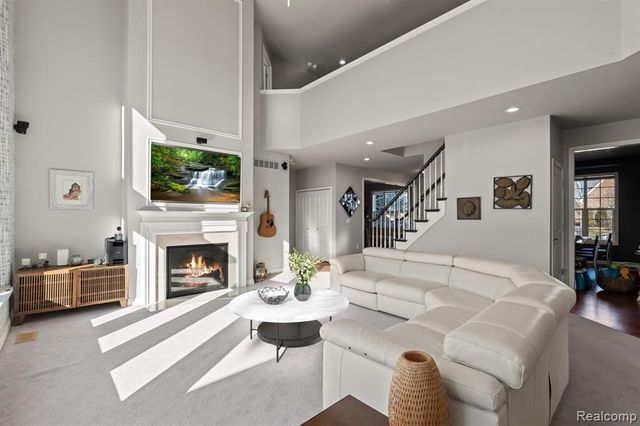 6789 Merrick Drive, Troy, MI 48098