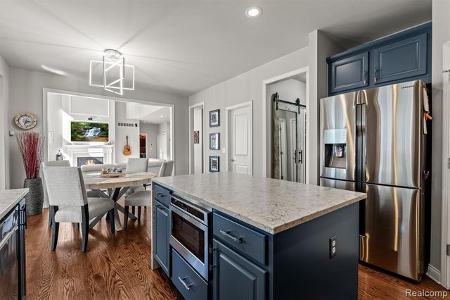 6789 Merrick Drive, Troy, MI 48098