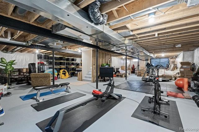 6789 Merrick Drive, Troy, MI 48098